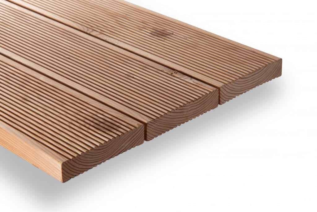 Terasová doska z červeného smreku – 28x145x4000 – vrúbkovaná